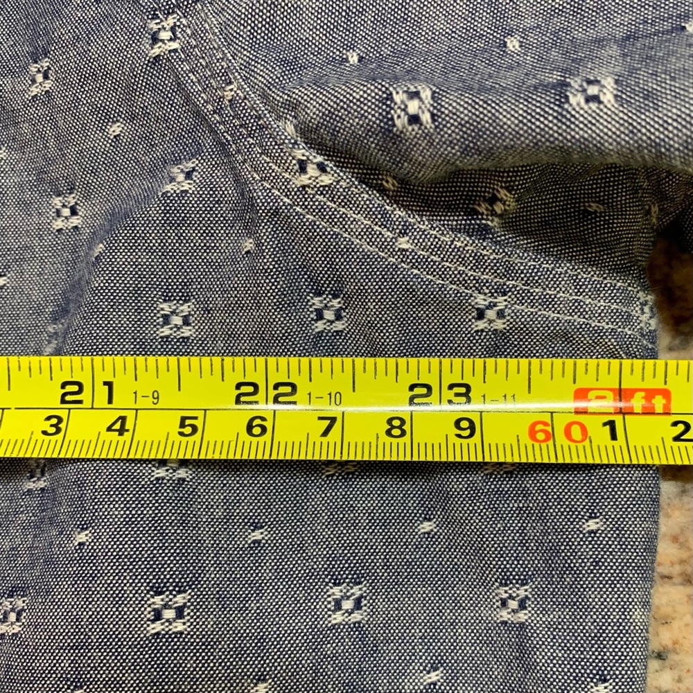 Casuals by Roundtree and York, Blue Chambray Short Sleeved Shirt, Large,… - Picture 5 of 8